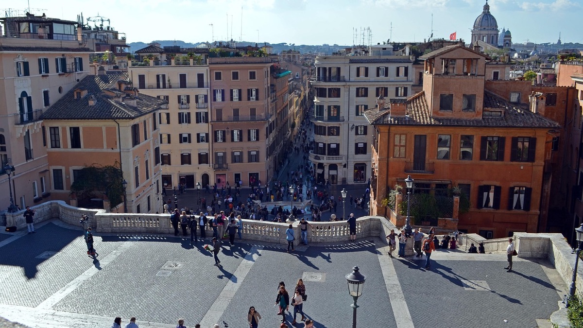 Trevi Fountain, early morning view