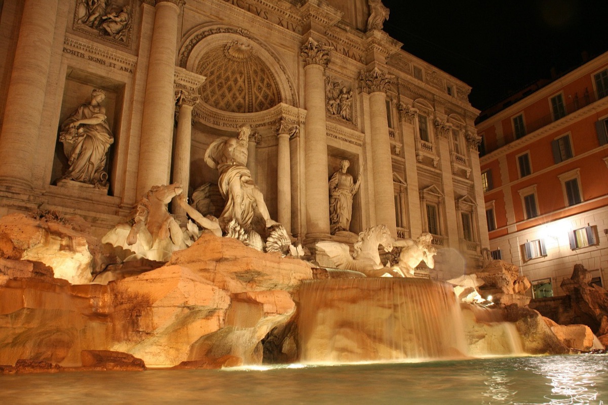 Pareja en la Fuente de Trevi