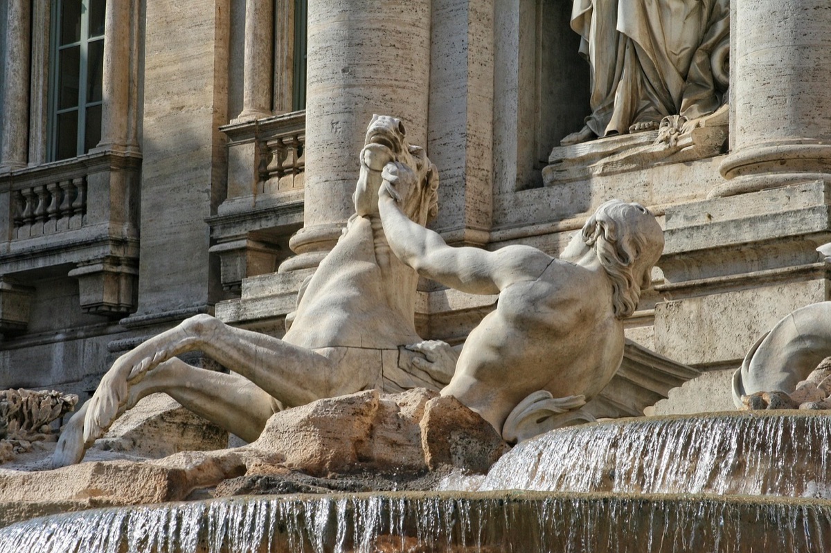 Fonte trevi à noite